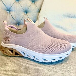 Skechers Women's Neutral Pink Rose Gold Slip-On Guide Step Sneakers - 9.5